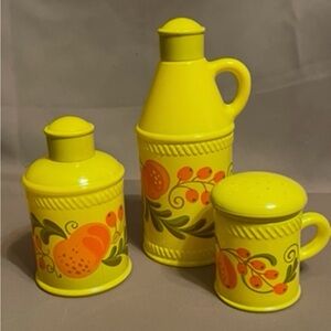 Avon Pennsylvania Dutch bath and body set of three from the 1970s.